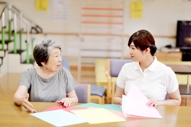 入居者と看護師
